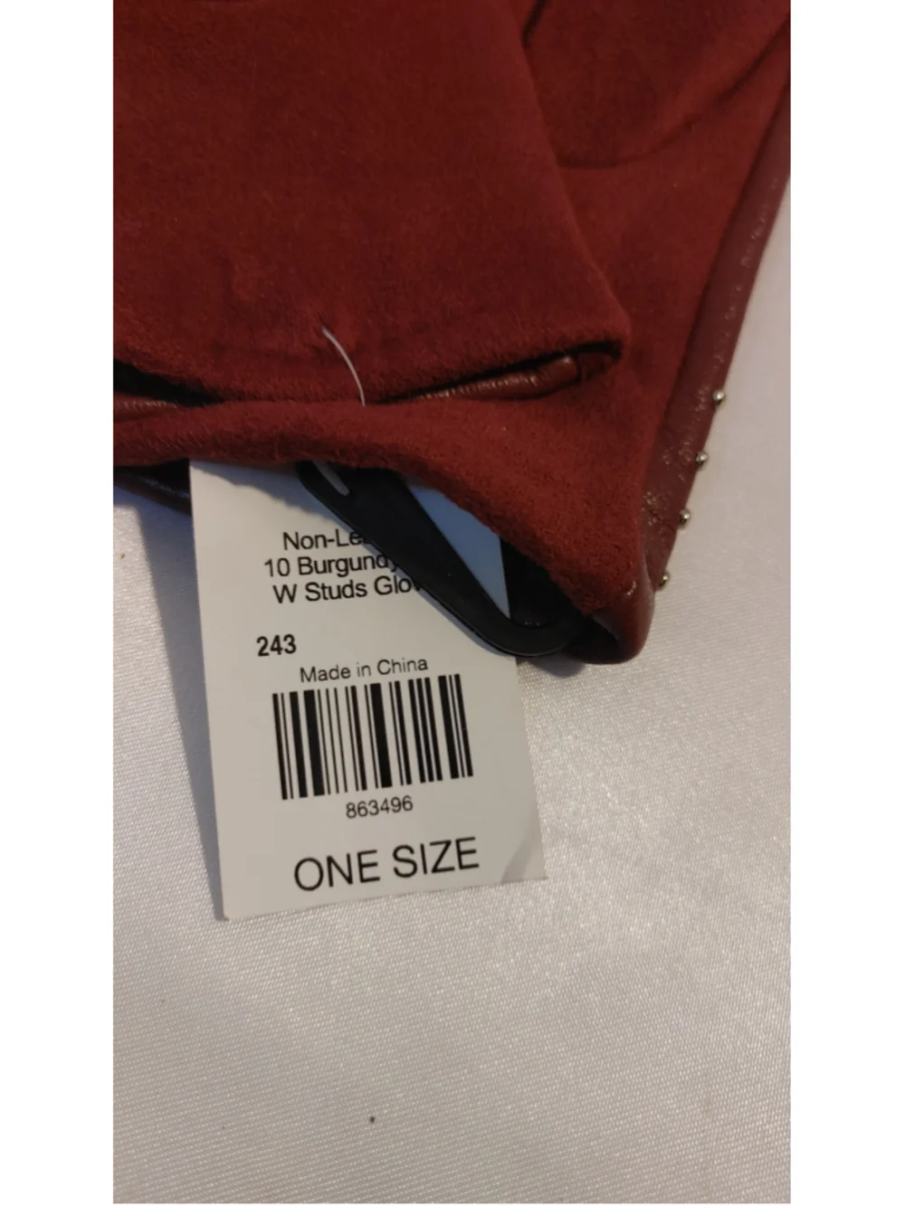 Cracker Barrel Camel Burgundy Leather Gloves w. Studs NWT